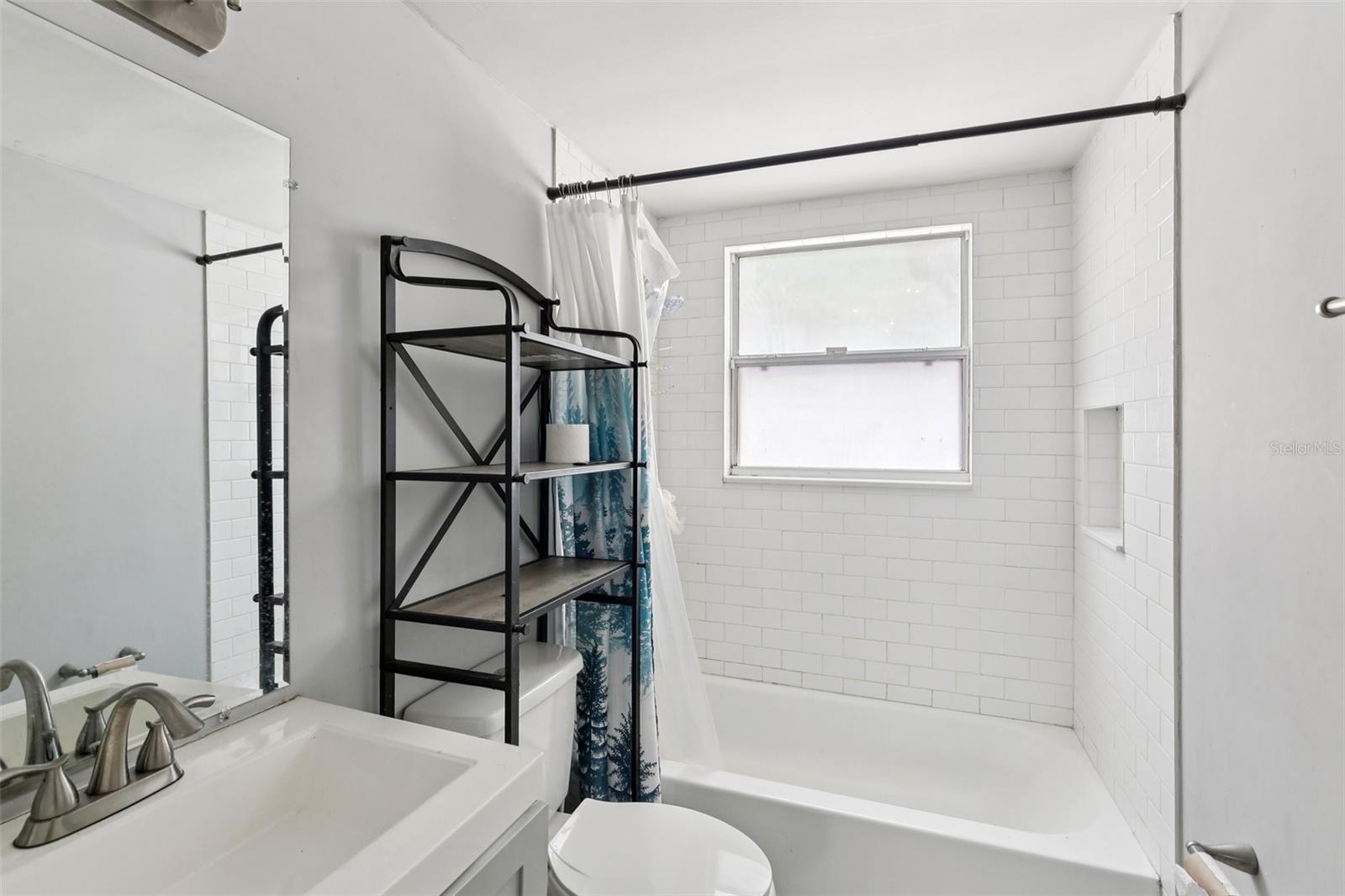 Image 11 of 16 For 4081 41st Avenue N