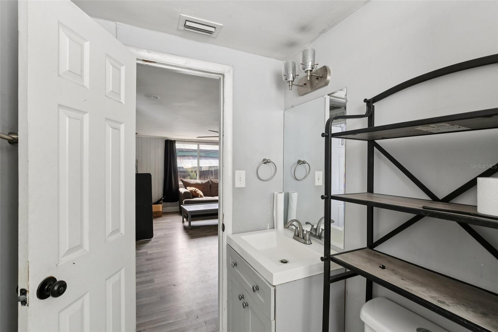Image 12 of 16 For 4081 41st Avenue N