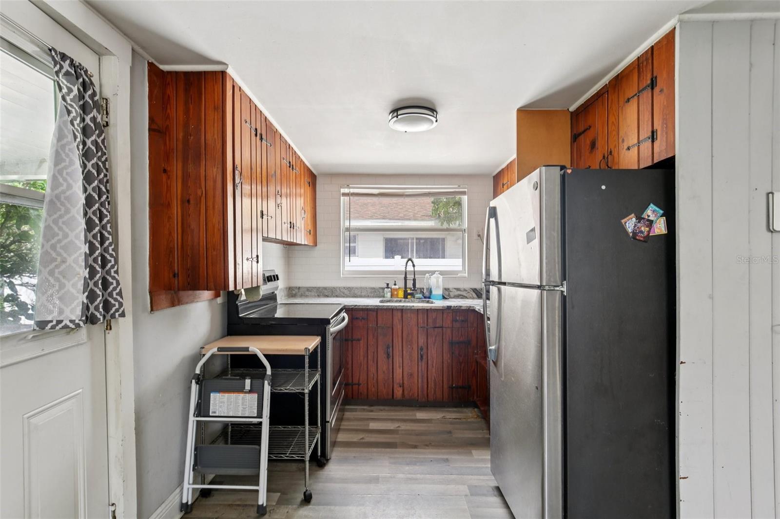 Image 5 of 16 For 4081 41st Avenue N