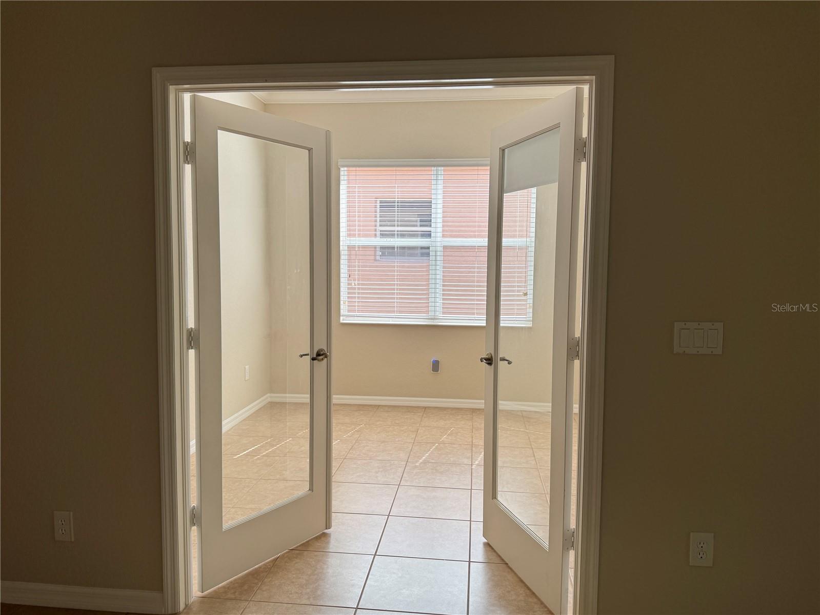 Image 13 of 40 For 4938 Sandy Brook Circle