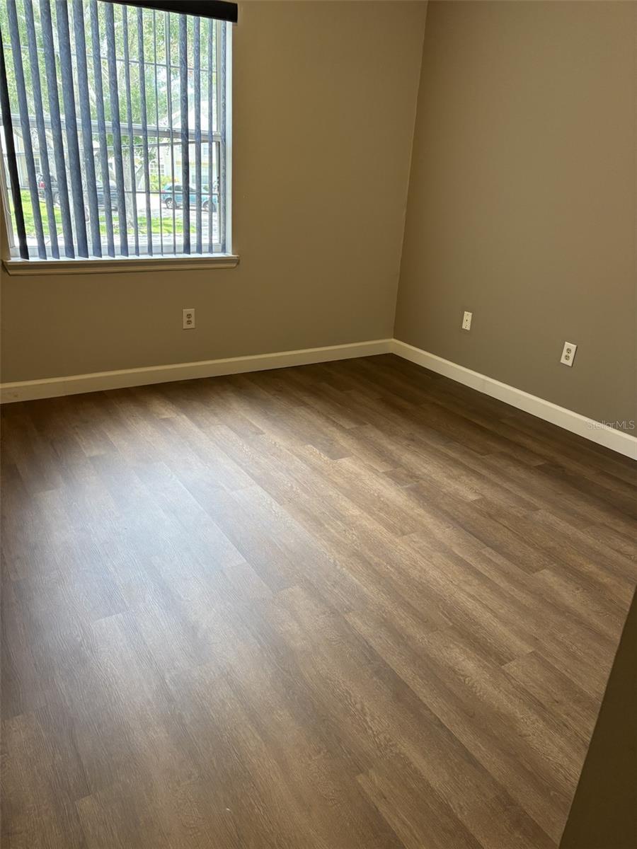 Image 12 of 18 For 8525 J R Manor Drive