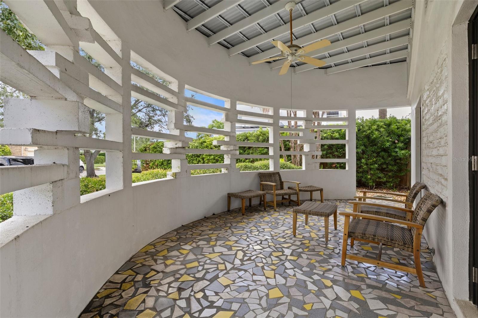 Image 23 of 25 For 163 Barbados Avenue