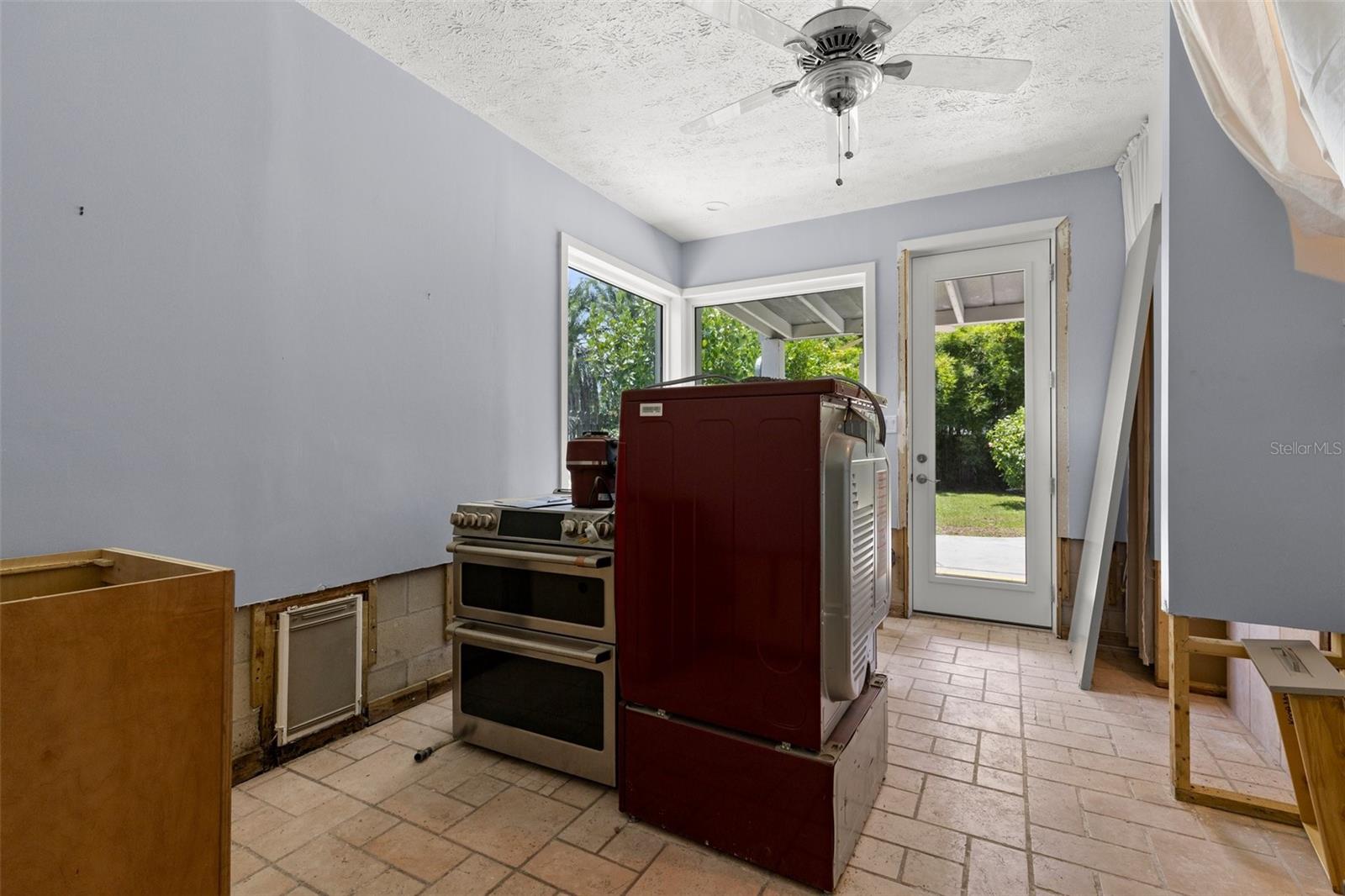 Image 3 of 25 For 163 Barbados Avenue
