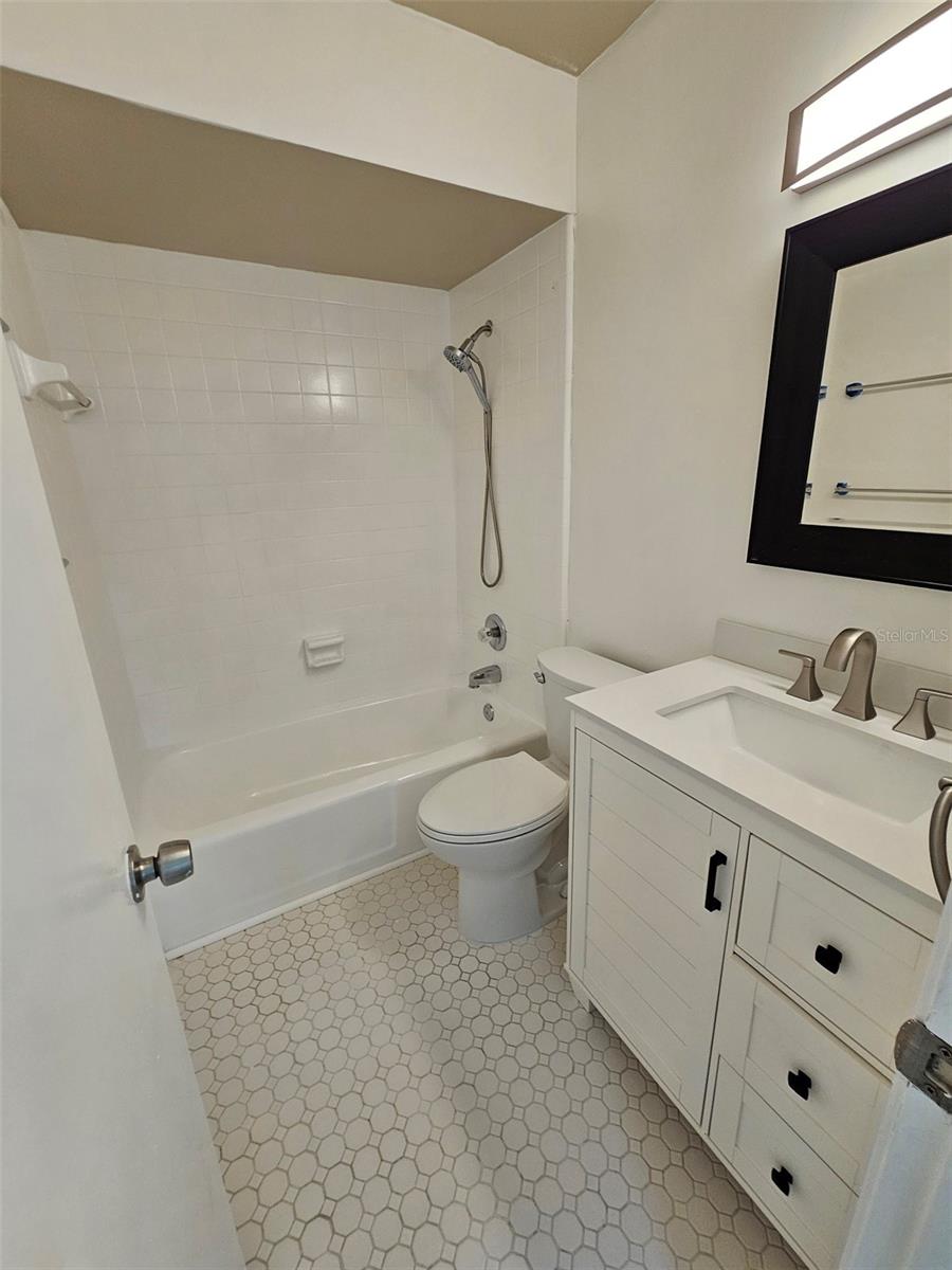Image 12 of 26 For 175 174th Terrace Drive E 1