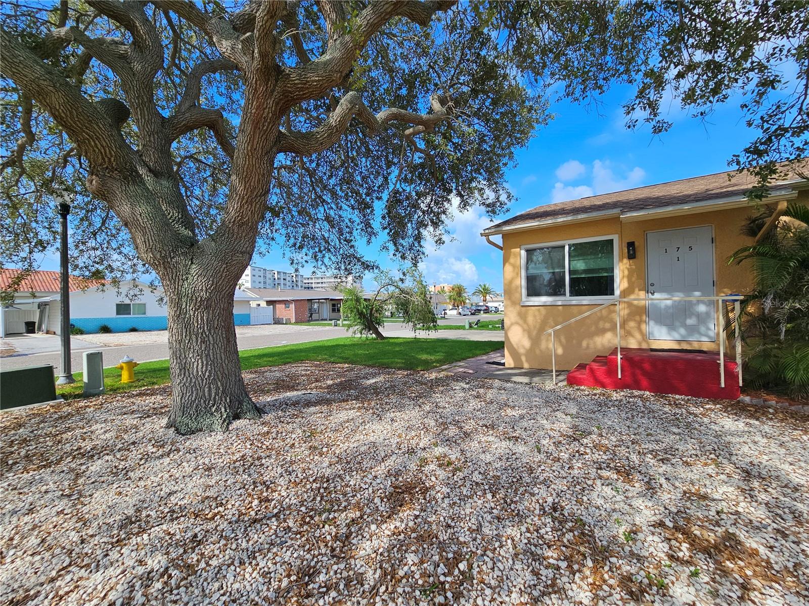 Image 2 of 26 For 175 174th Terrace Drive E 1