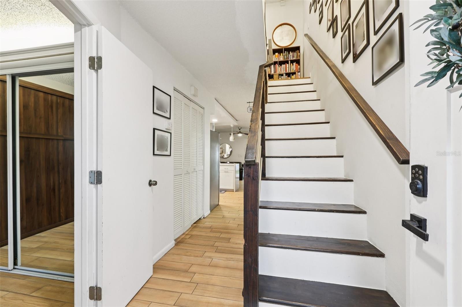Image 12 of 53 For 2405 Stroud Avenue B