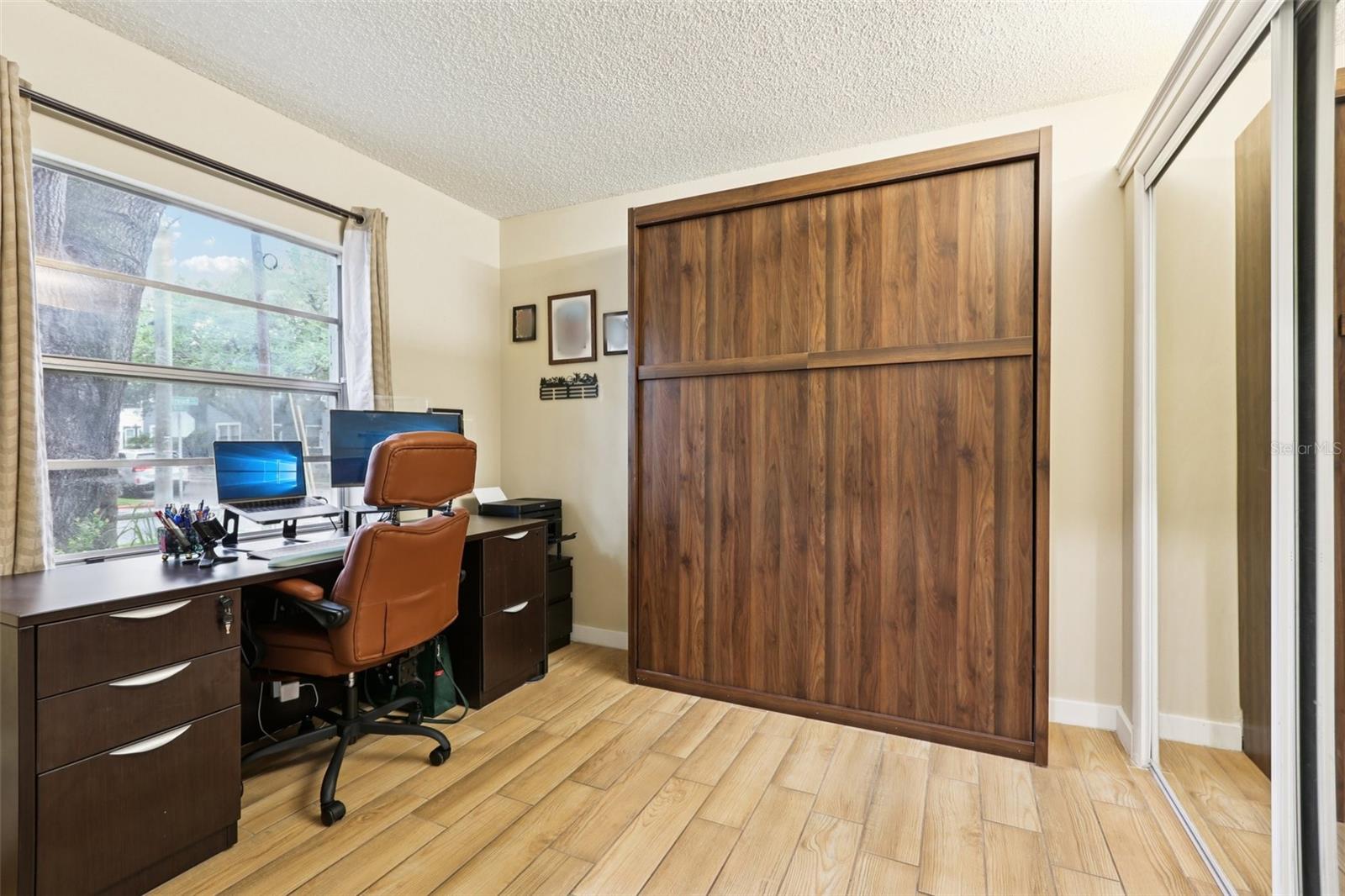 Image 16 of 53 For 2405 Stroud Avenue B