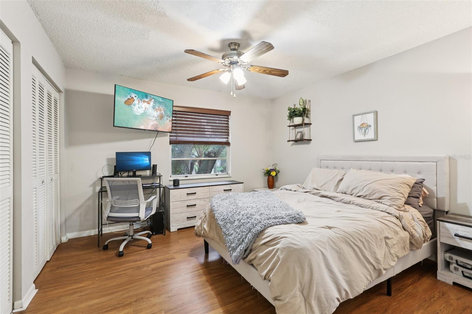 Image 21 of 53 For 2405 Stroud Avenue B