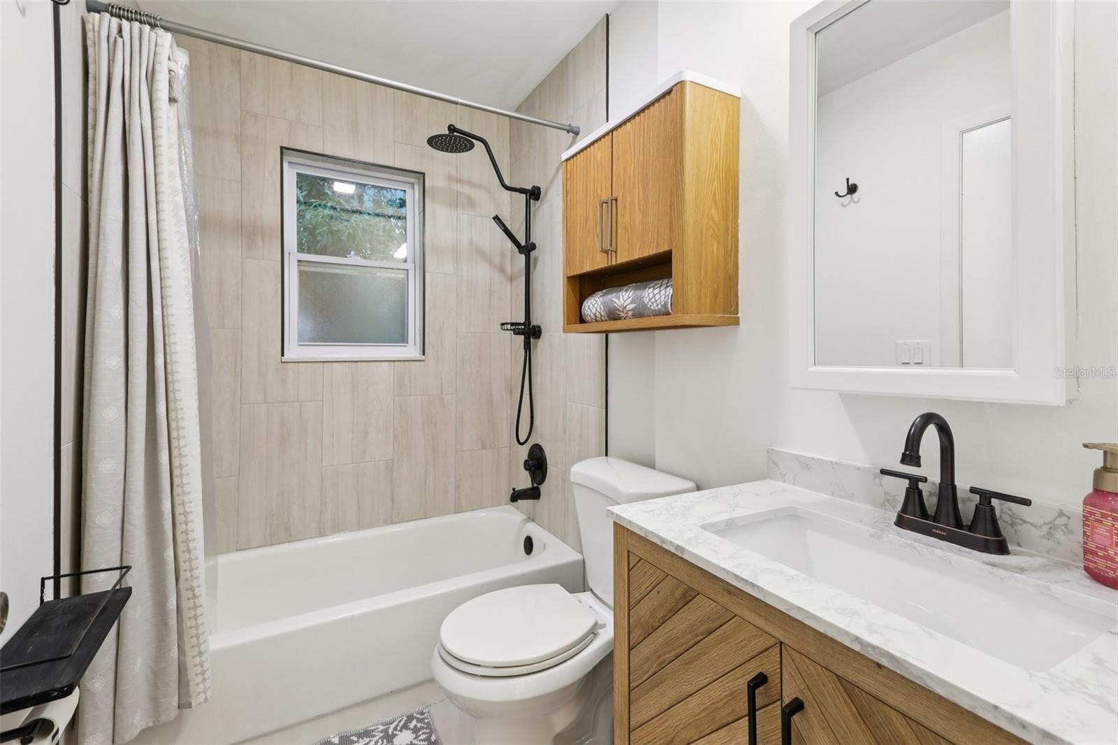 Image 24 of 53 For 2405 Stroud Avenue B
