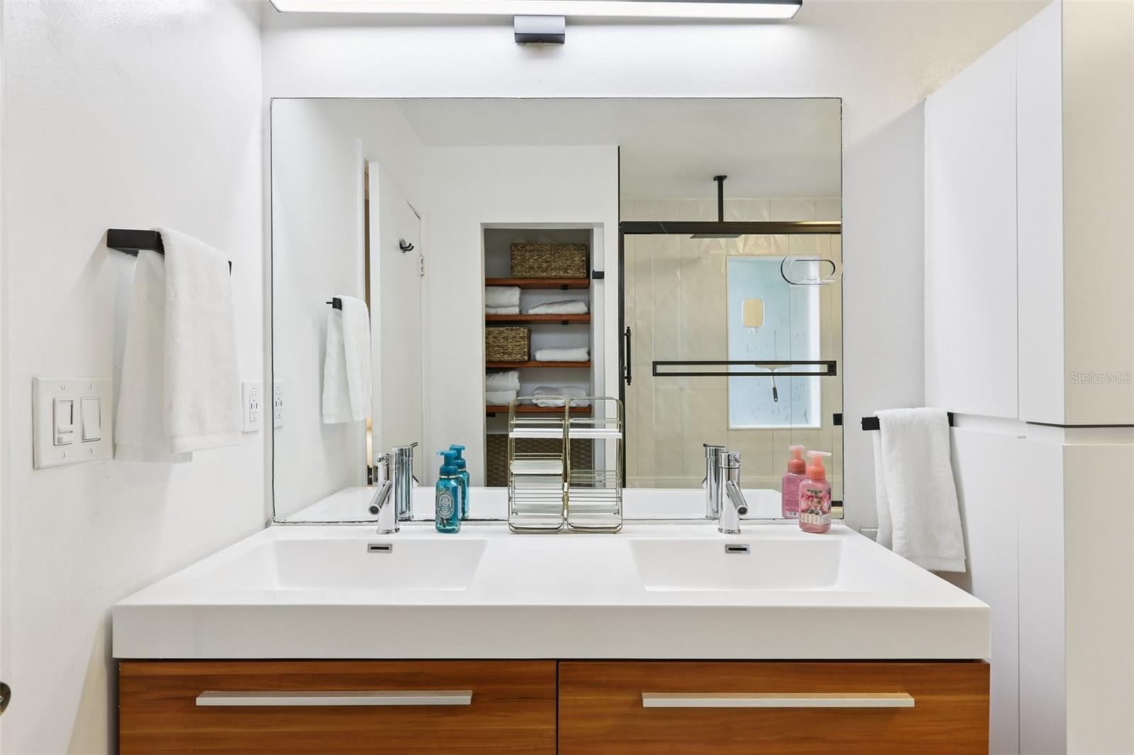 Image 30 of 53 For 2405 Stroud Avenue B