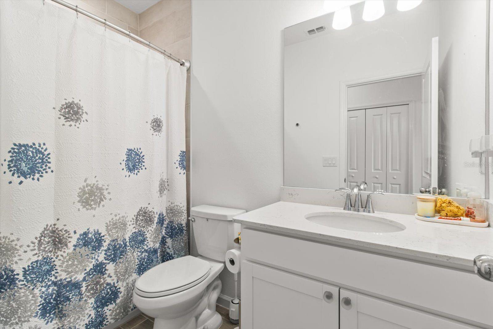 Image 25 of 44 For 19551 77th Loop