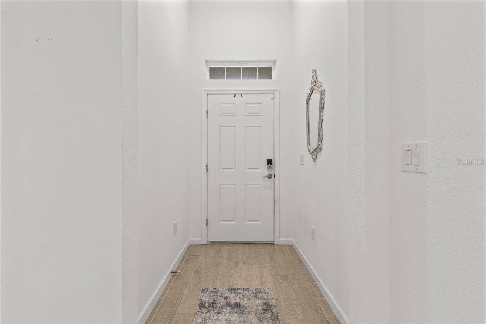 Image 4 of 44 For 19551 77th Loop