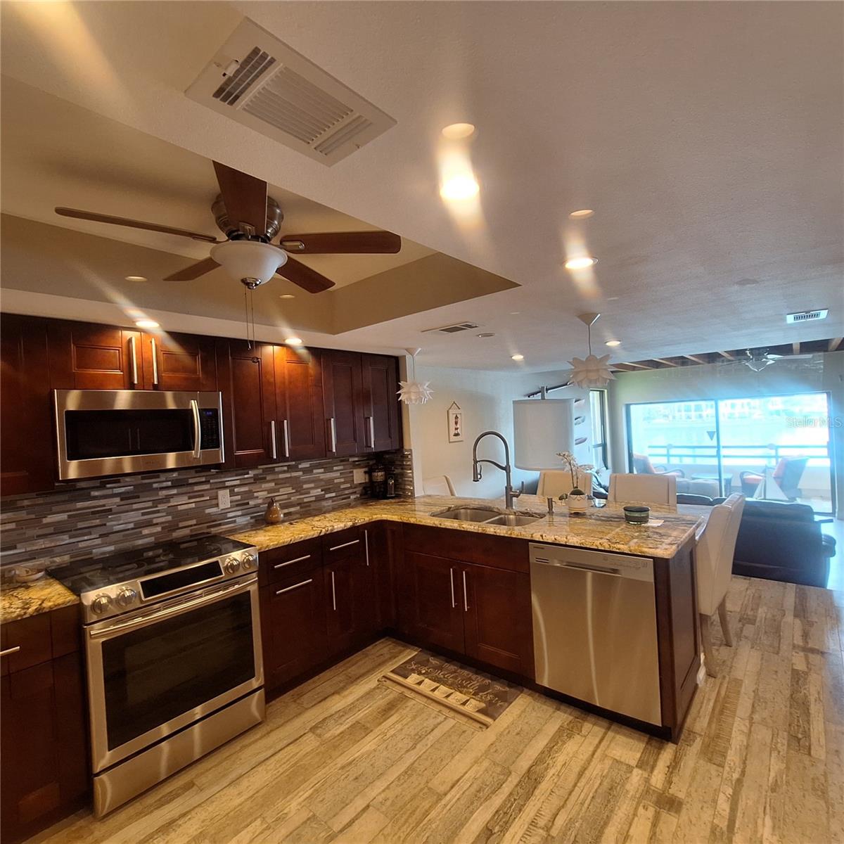 Image 34 of 74 For 132 1st Street E 101
