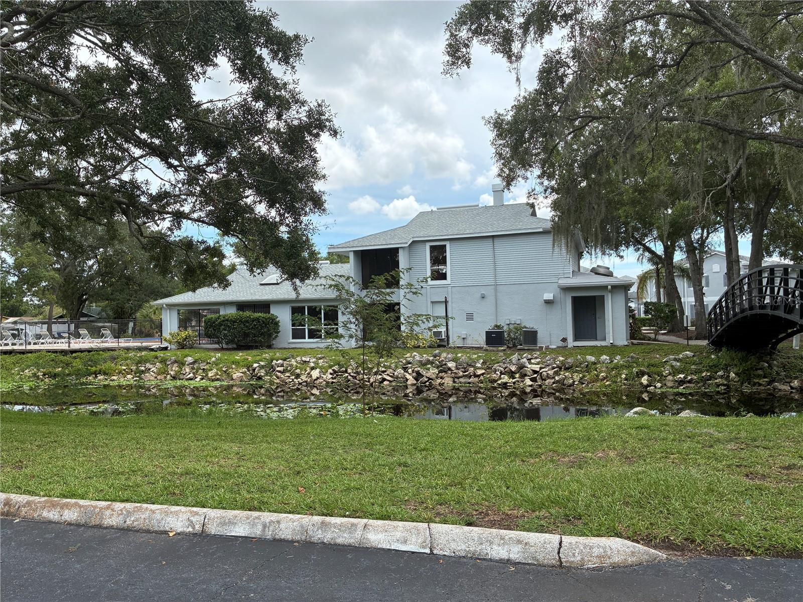 Image 14 of 17 For 4133 Dolphin Drive 4133