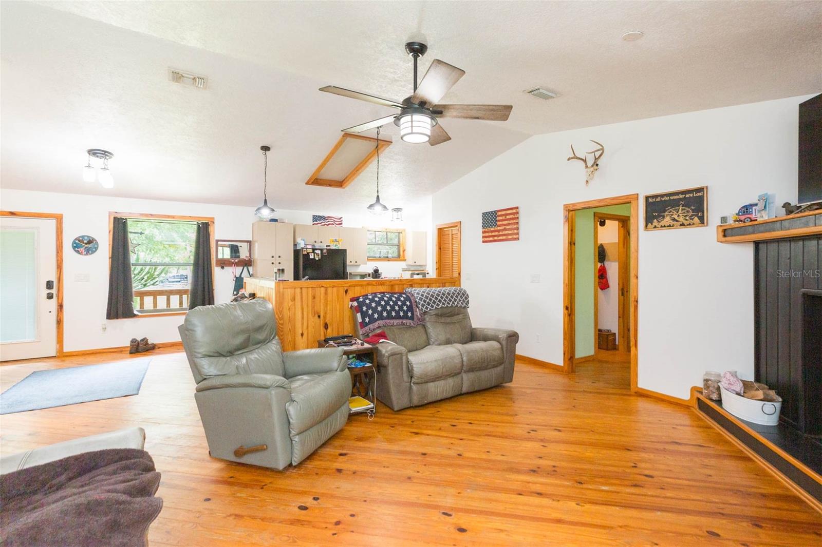 Image 10 of 41 For 5139 Cedar Lane