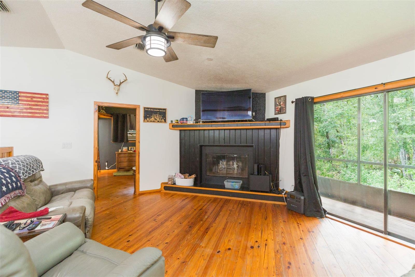 Image 7 of 41 For 5139 Cedar Lane