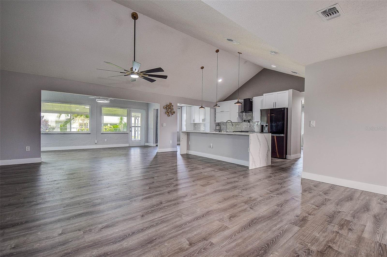 Image 10 of 41 For 1526 Fort Duquesna Drive