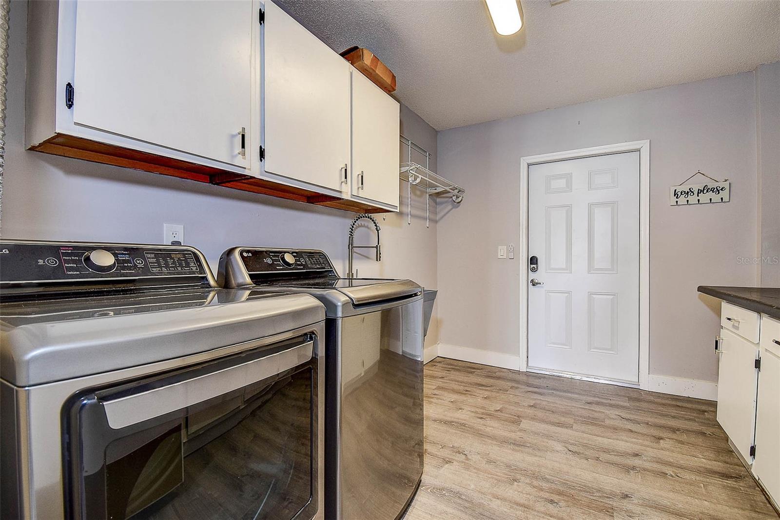 Image 17 of 41 For 1526 Fort Duquesna Drive
