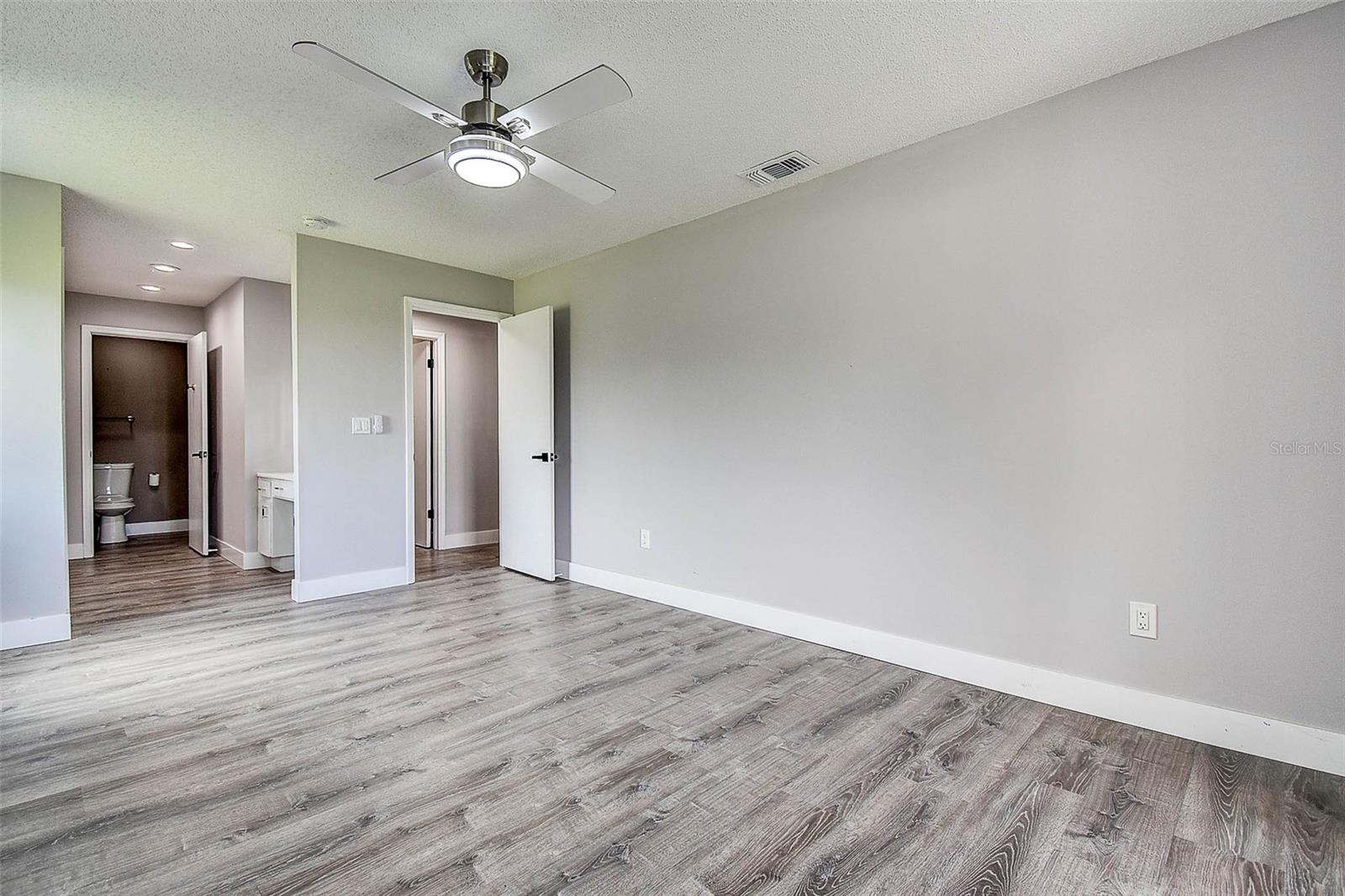 Image 19 of 41 For 1526 Fort Duquesna Drive