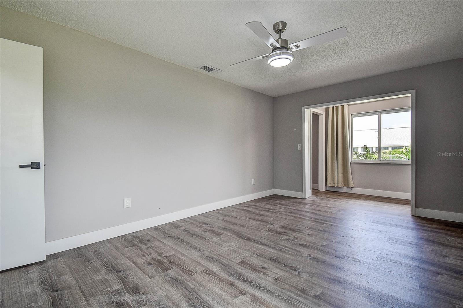 Image 21 of 41 For 1526 Fort Duquesna Drive