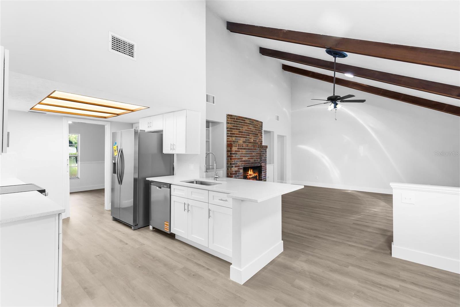 Image 13 of 71 For 1802 Parkwood Drive