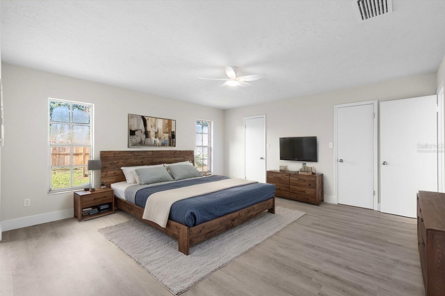 Image 20 of 71 For 1802 Parkwood Drive
