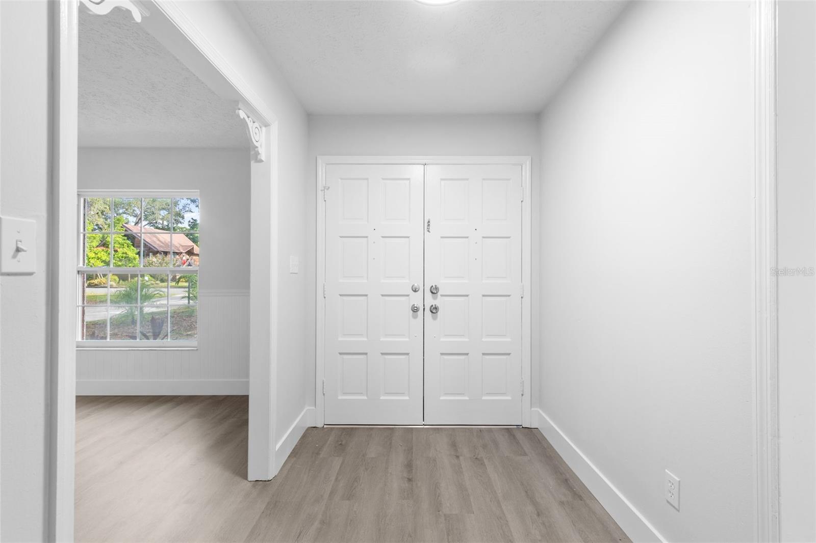 Image 3 of 71 For 1802 Parkwood Drive