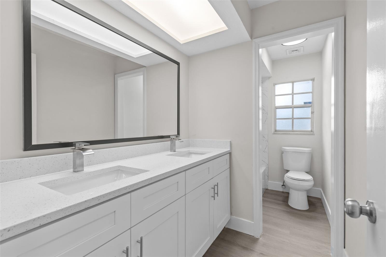 Image 32 of 71 For 1802 Parkwood Drive