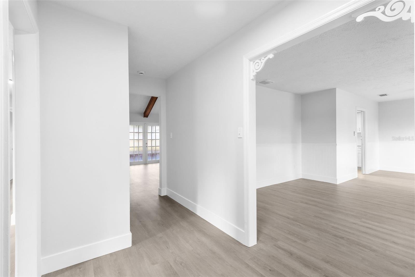Image 4 of 71 For 1802 Parkwood Drive