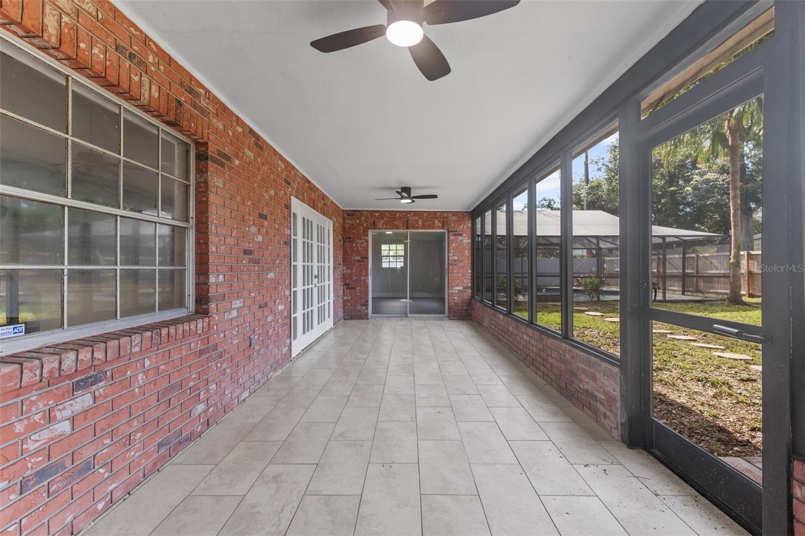 Image 42 of 71 For 1802 Parkwood Drive
