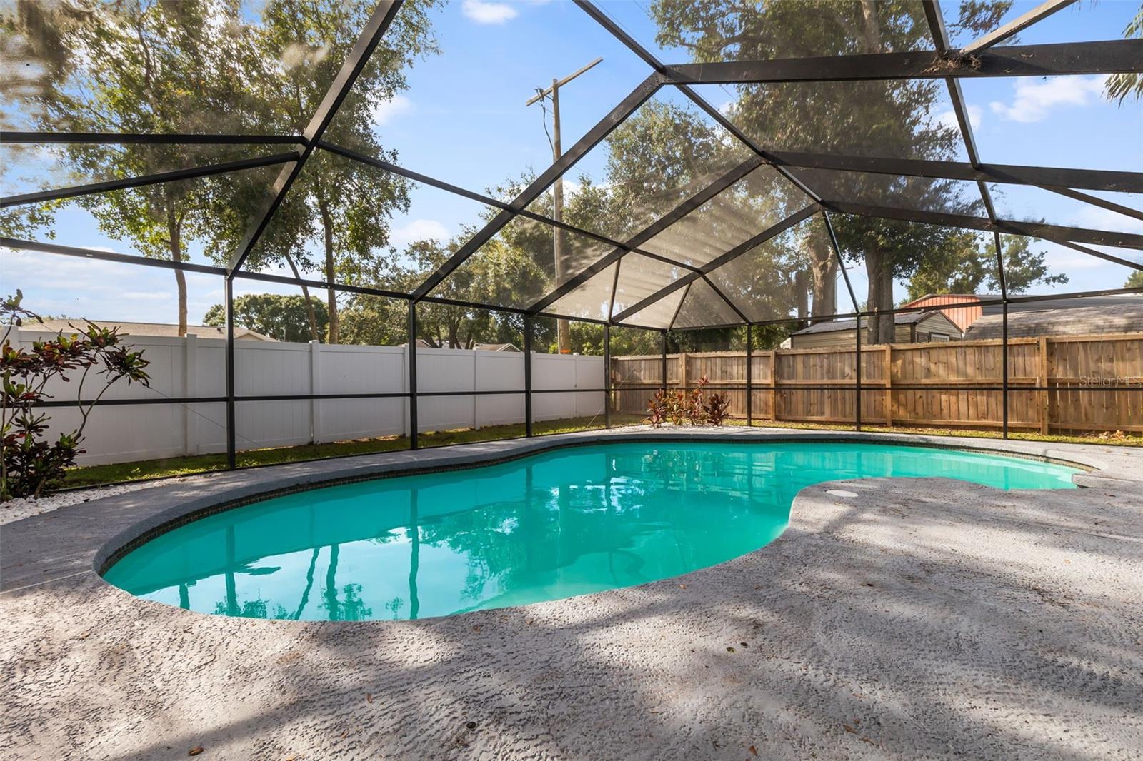 Image 45 of 71 For 1802 Parkwood Drive