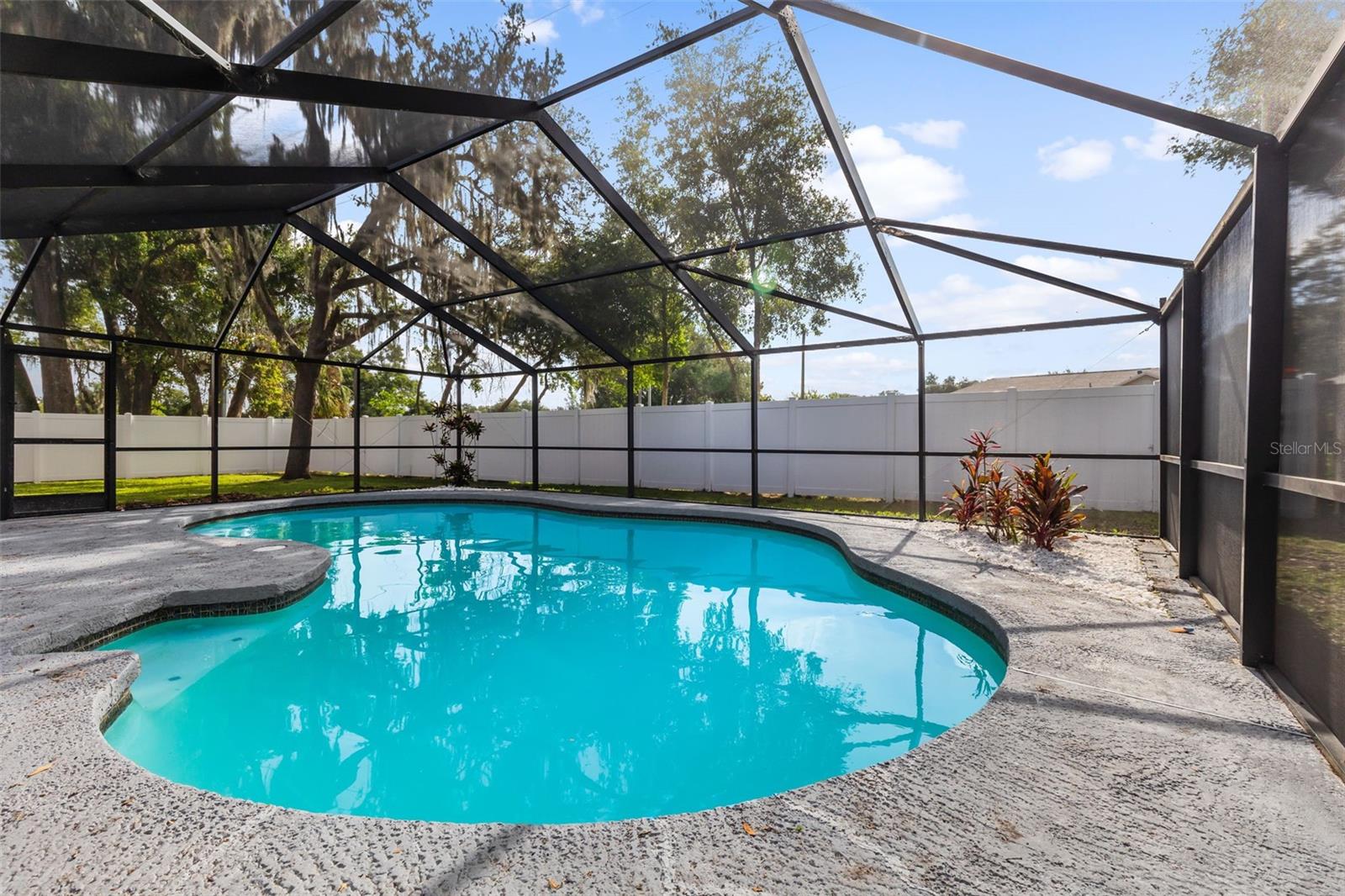 Image 46 of 71 For 1802 Parkwood Drive