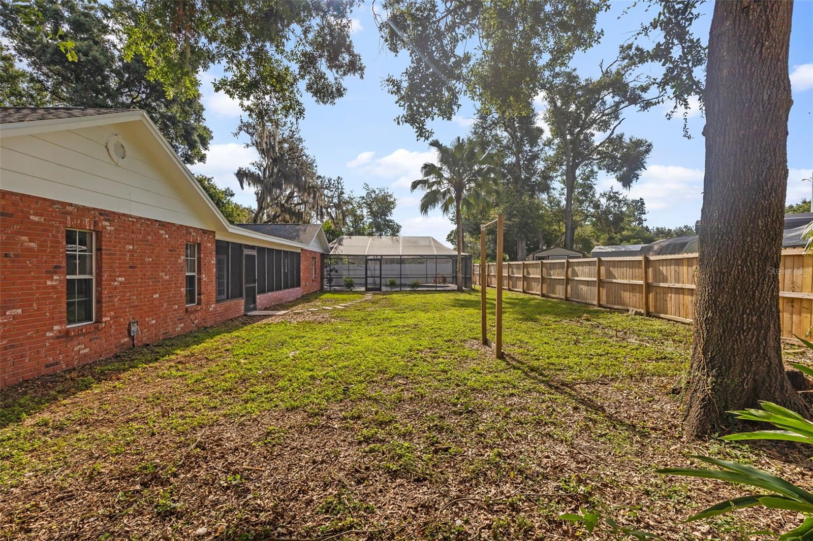 Image 49 of 71 For 1802 Parkwood Drive