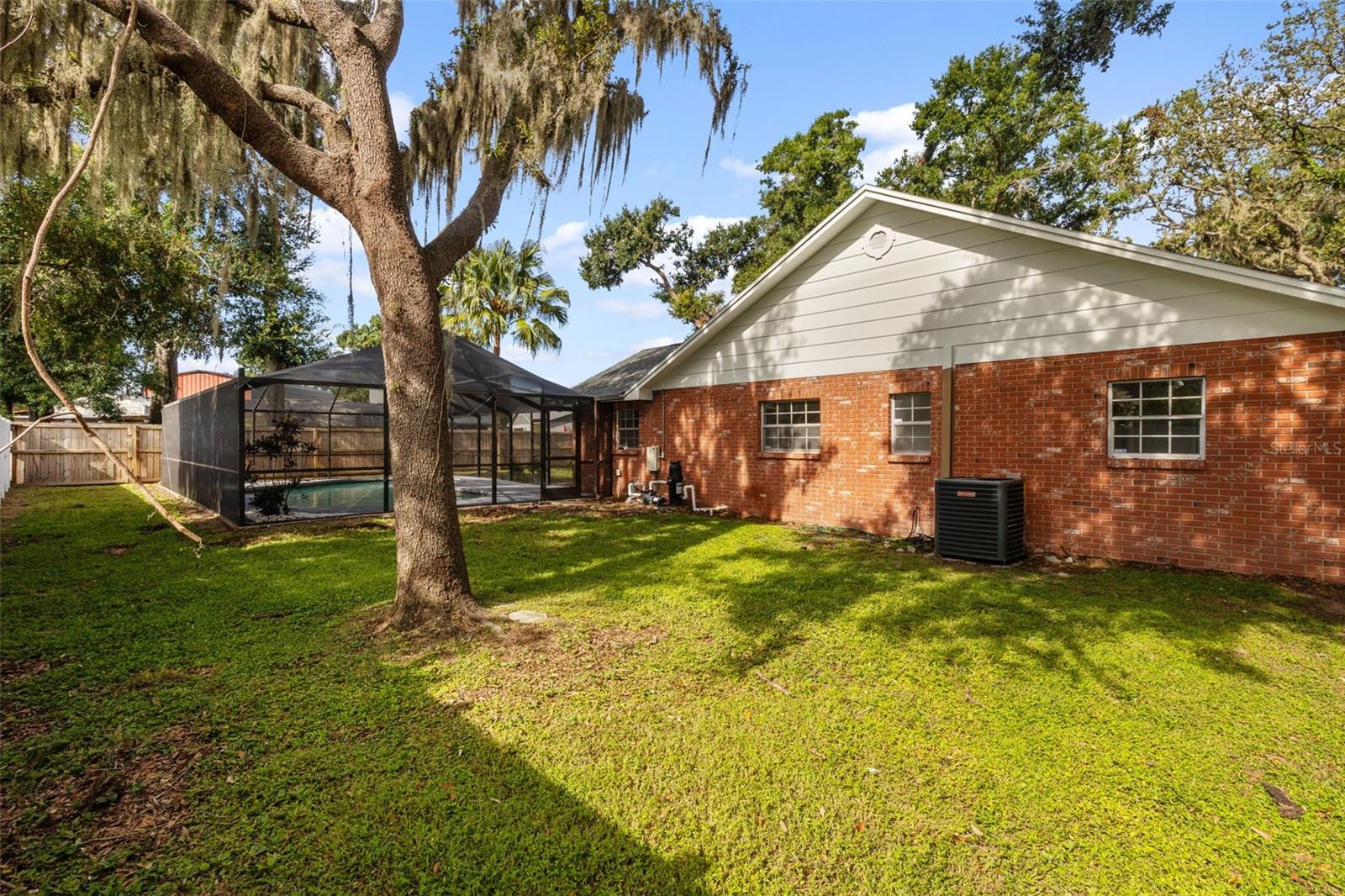 Image 55 of 71 For 1802 Parkwood Drive