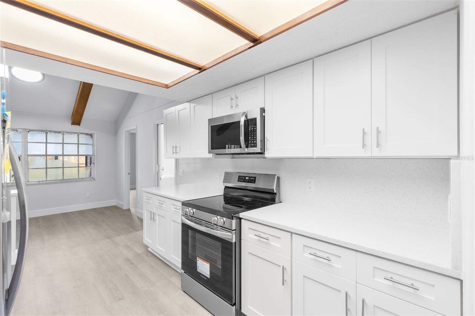 Image 8 of 71 For 1802 Parkwood Drive