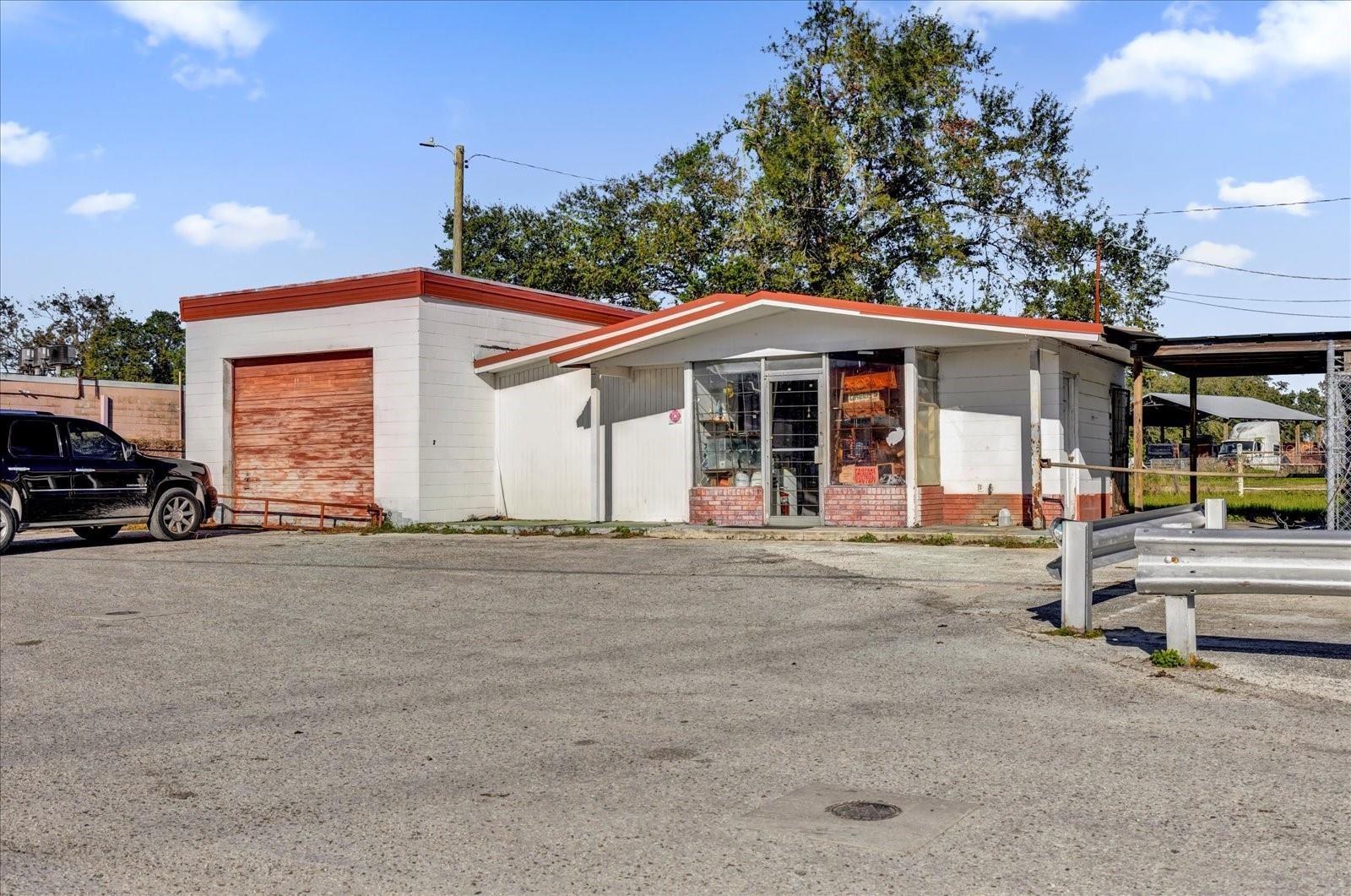 Image 11 of 28 For 4516 Coronet Road