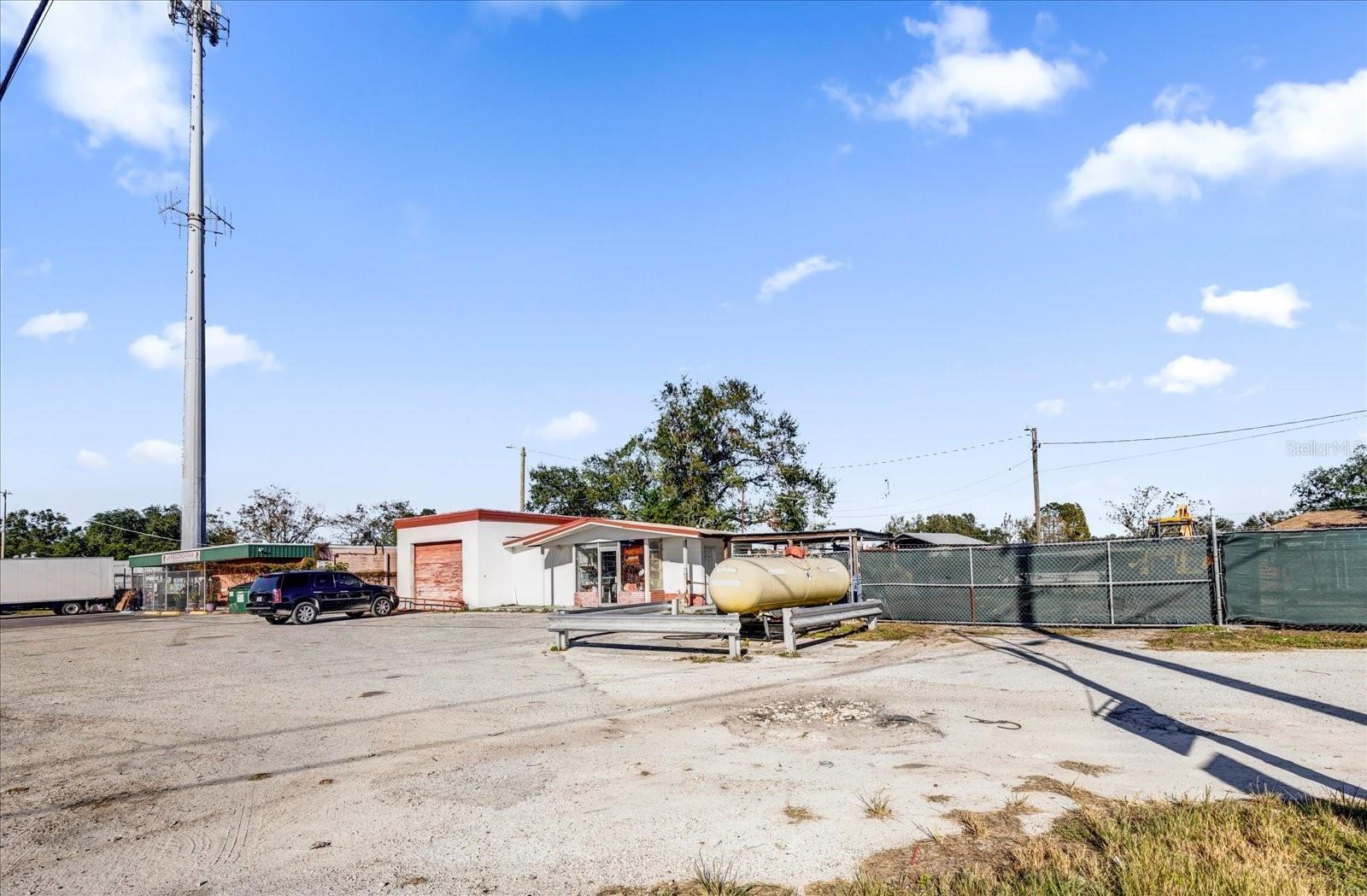 Image 15 of 28 For 4516 Coronet Road