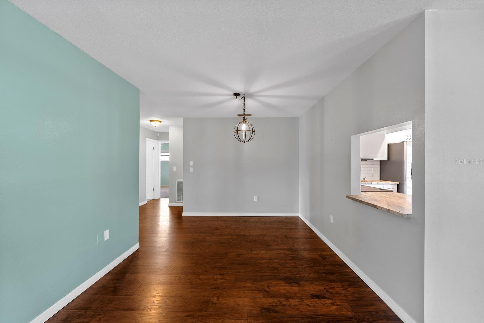 Image 8 of 27 For 7505 Bramblewood Drive