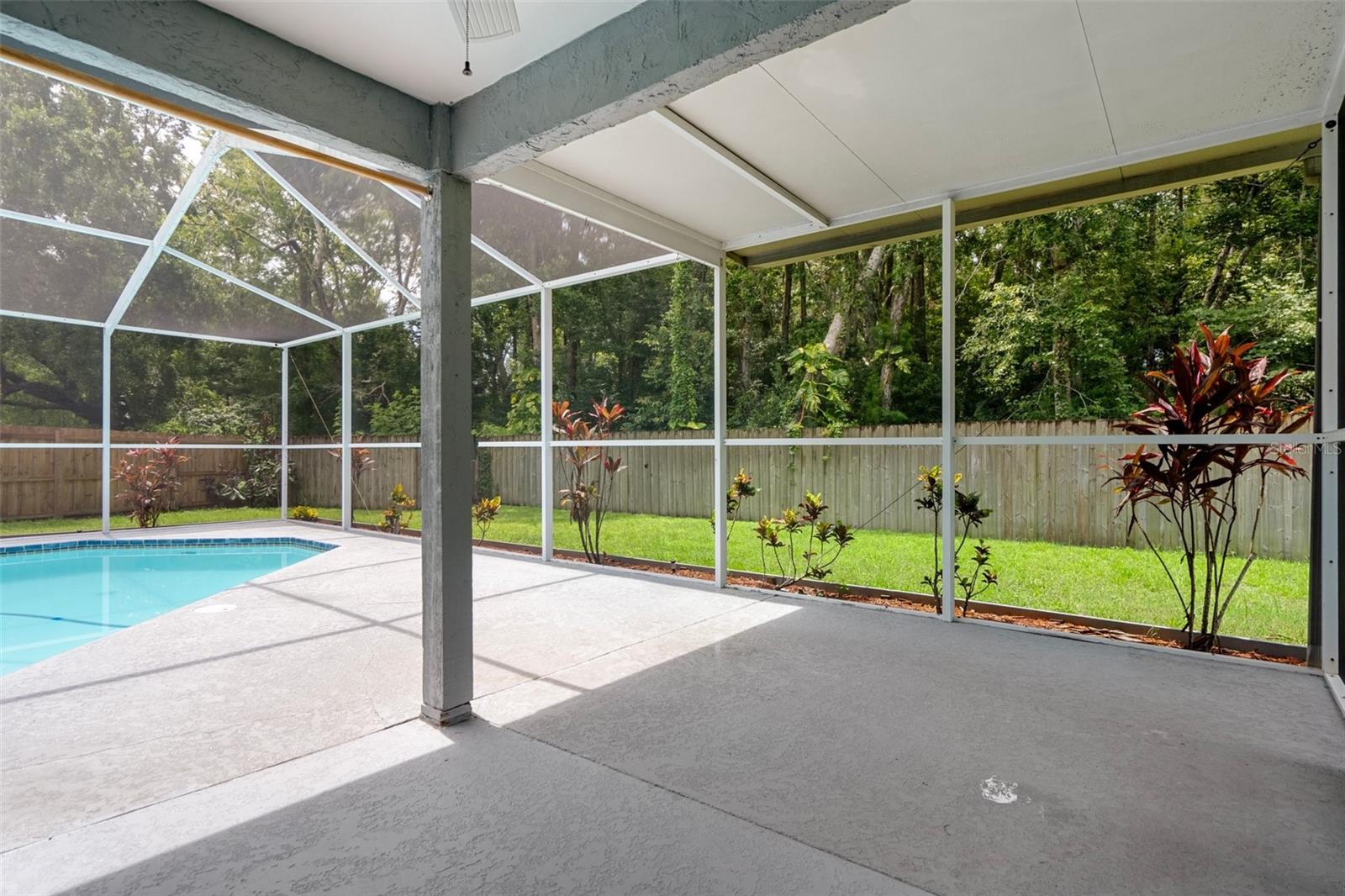 Image 12 of 62 For 7942 Sugar Maple Court