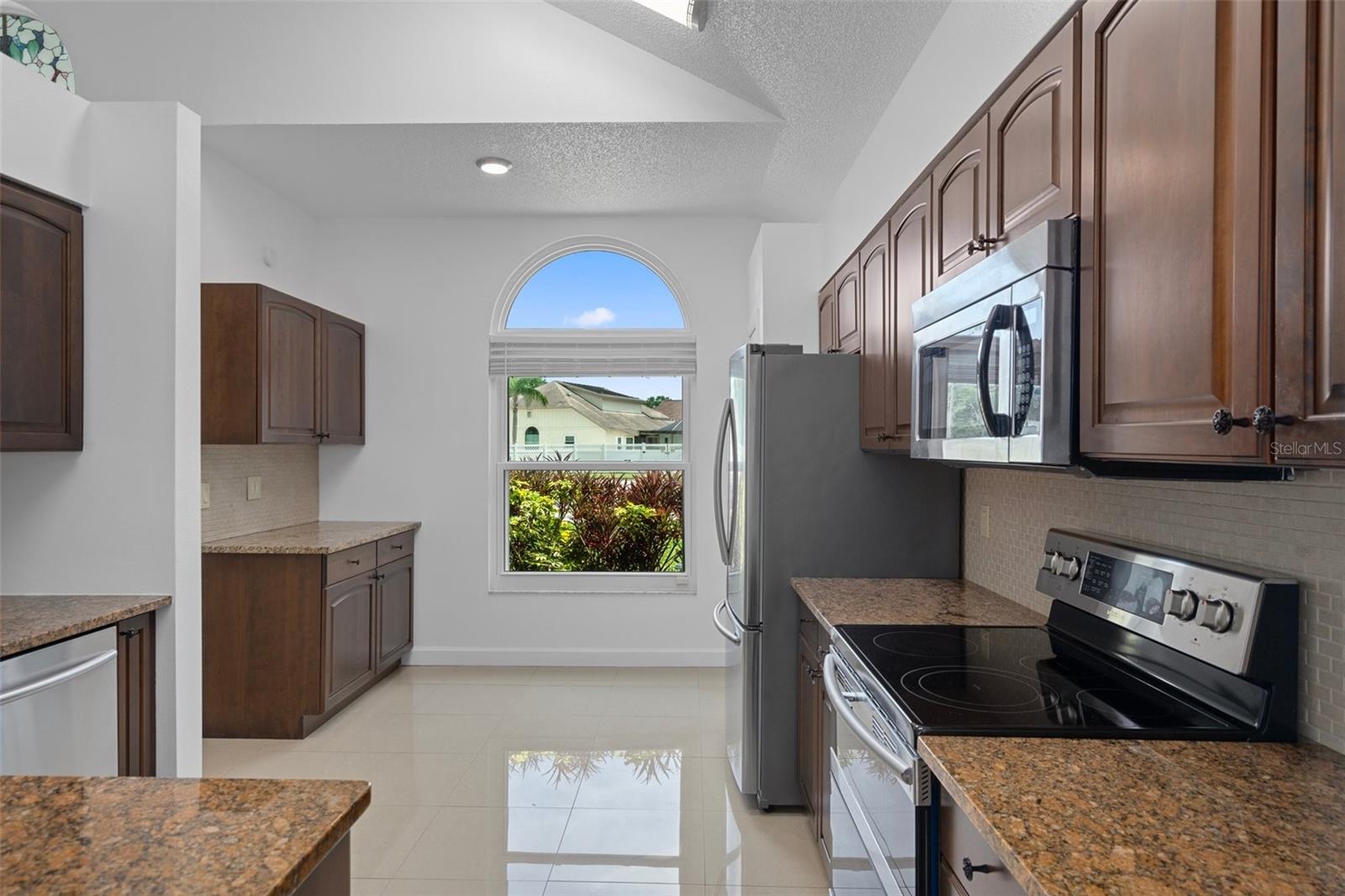 Image 26 of 62 For 7942 Sugar Maple Court