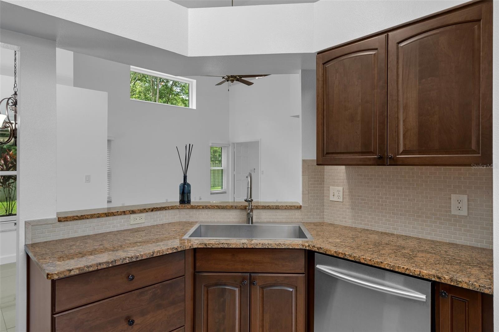 Image 27 of 62 For 7942 Sugar Maple Court