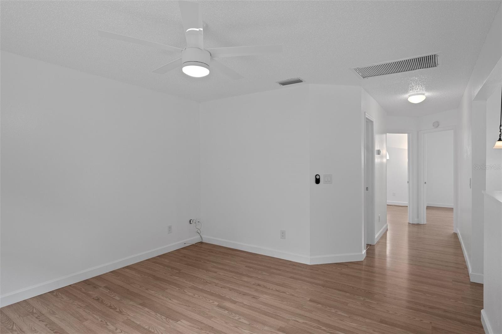 Image 42 of 62 For 7942 Sugar Maple Court