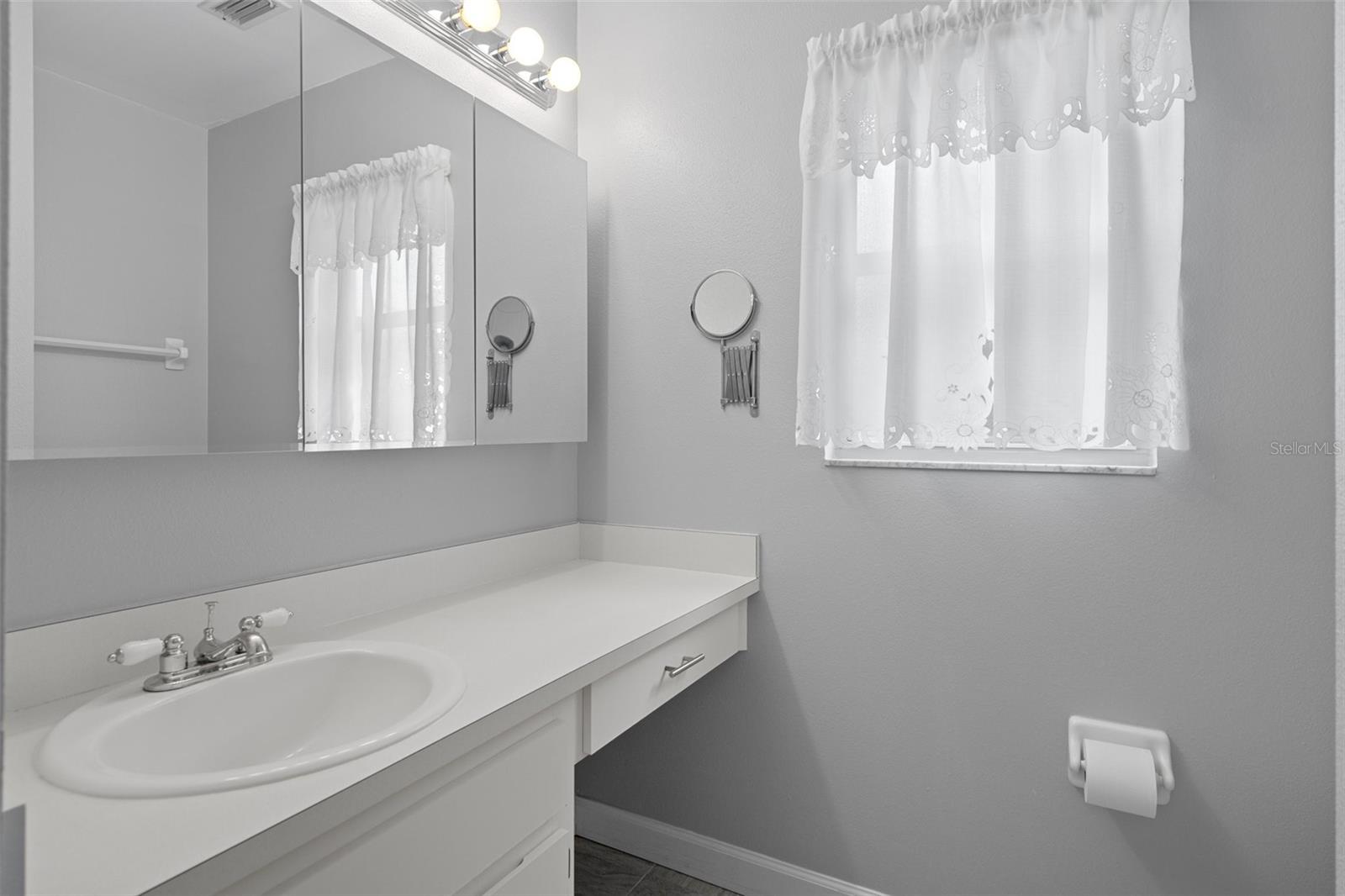 Image 44 of 62 For 7942 Sugar Maple Court