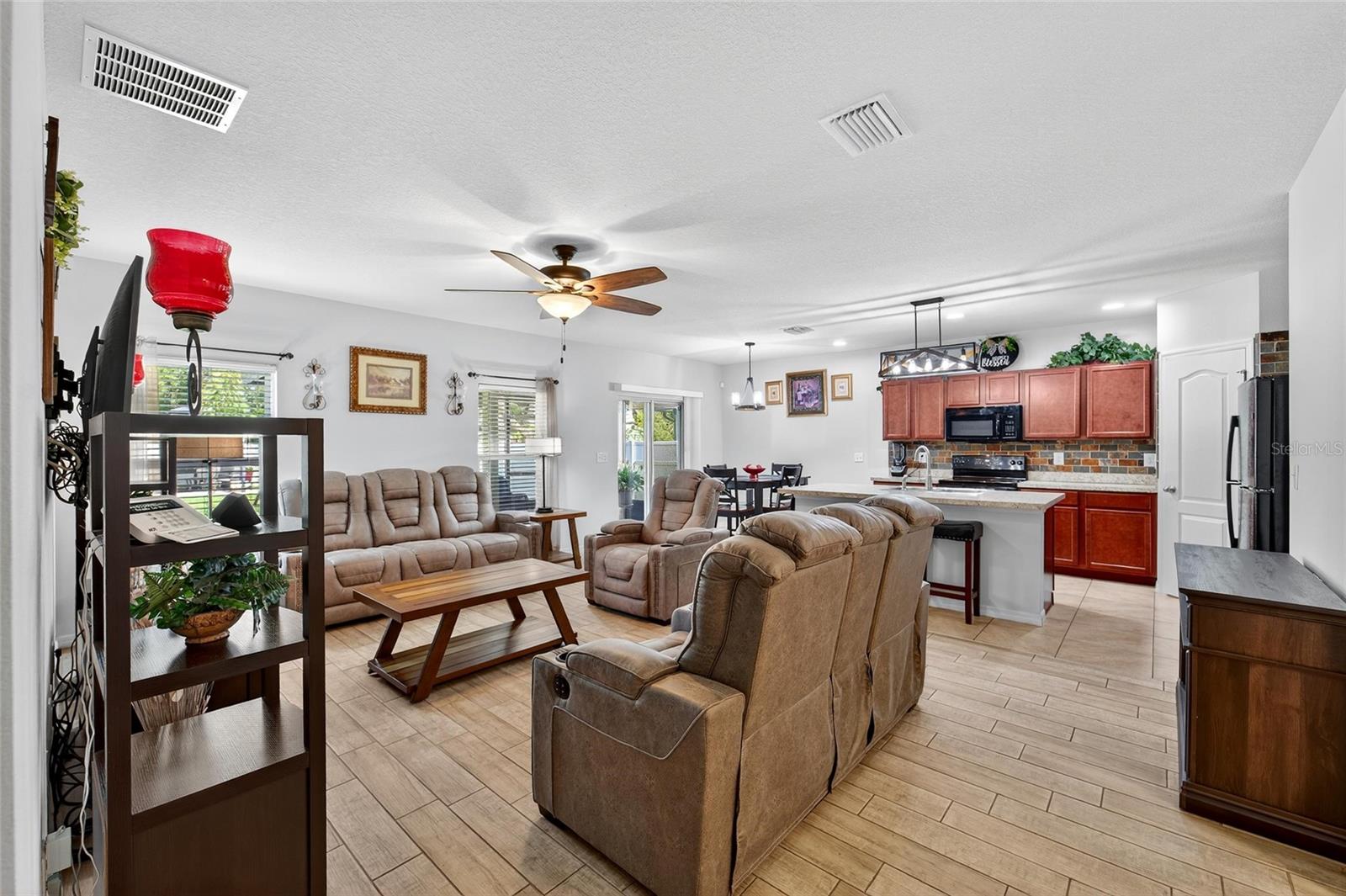 Image 18 of 44 For 10409 Candleberry Woods Lane
