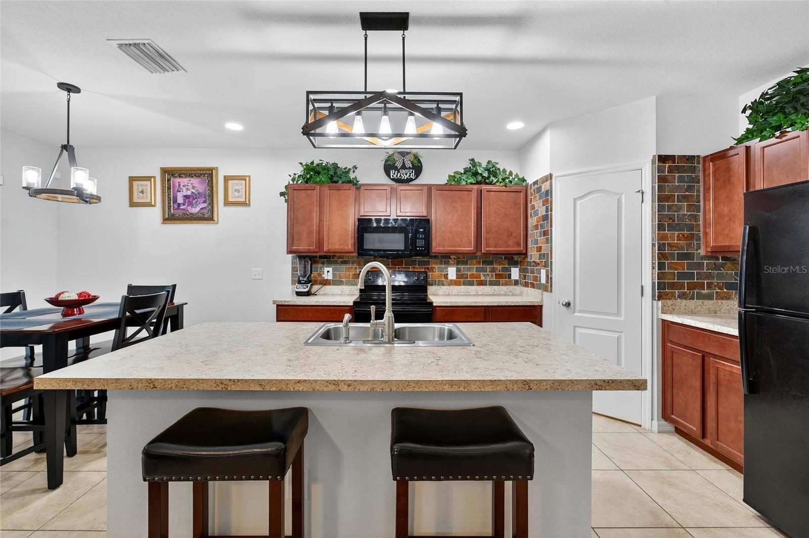 Image 23 of 44 For 10409 Candleberry Woods Lane