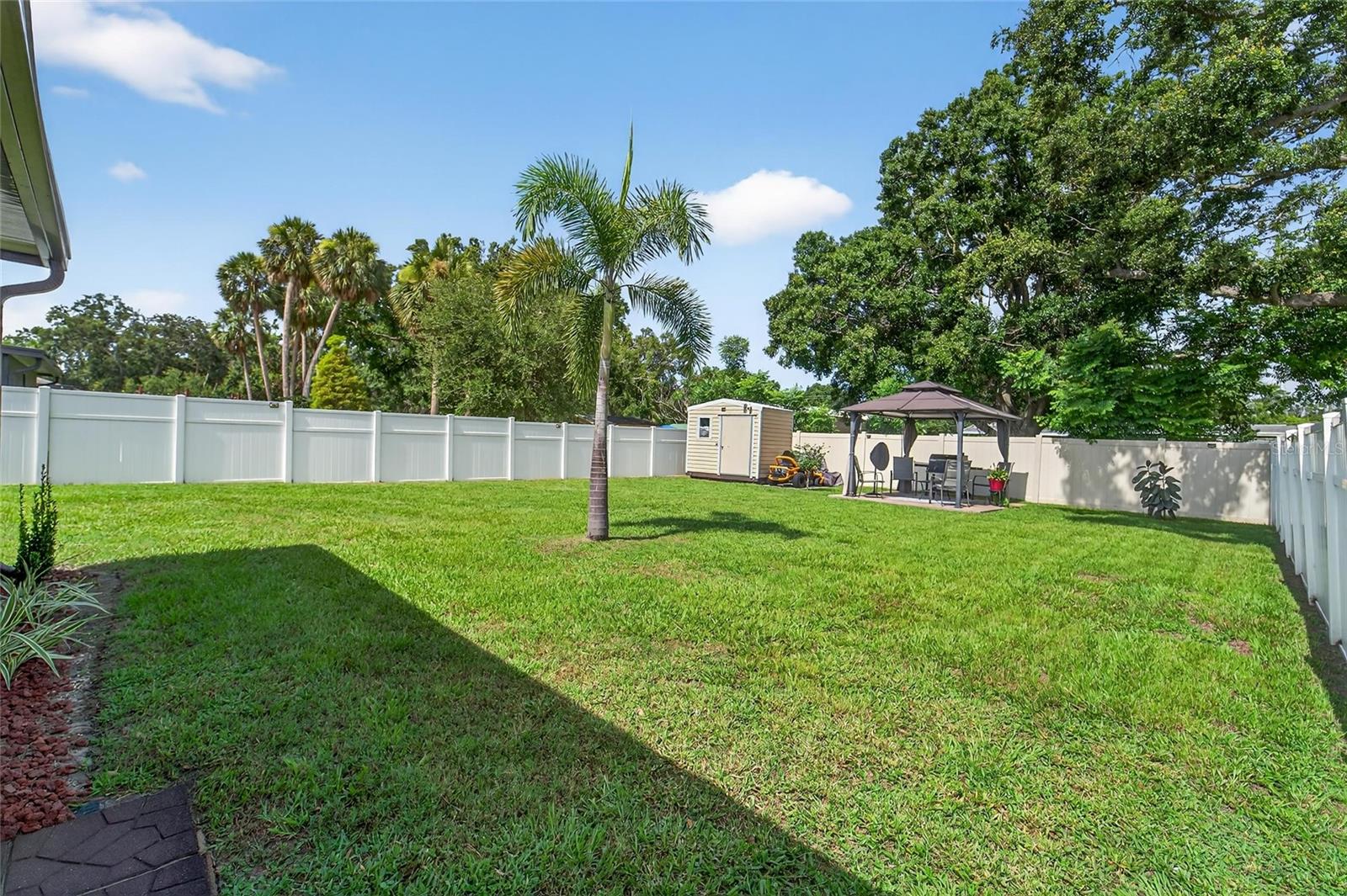 Image 37 of 44 For 10409 Candleberry Woods Lane
