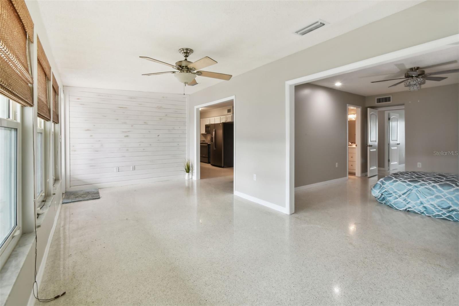 Image 14 of 100 For 226 Pebble Beach Boulevard 31