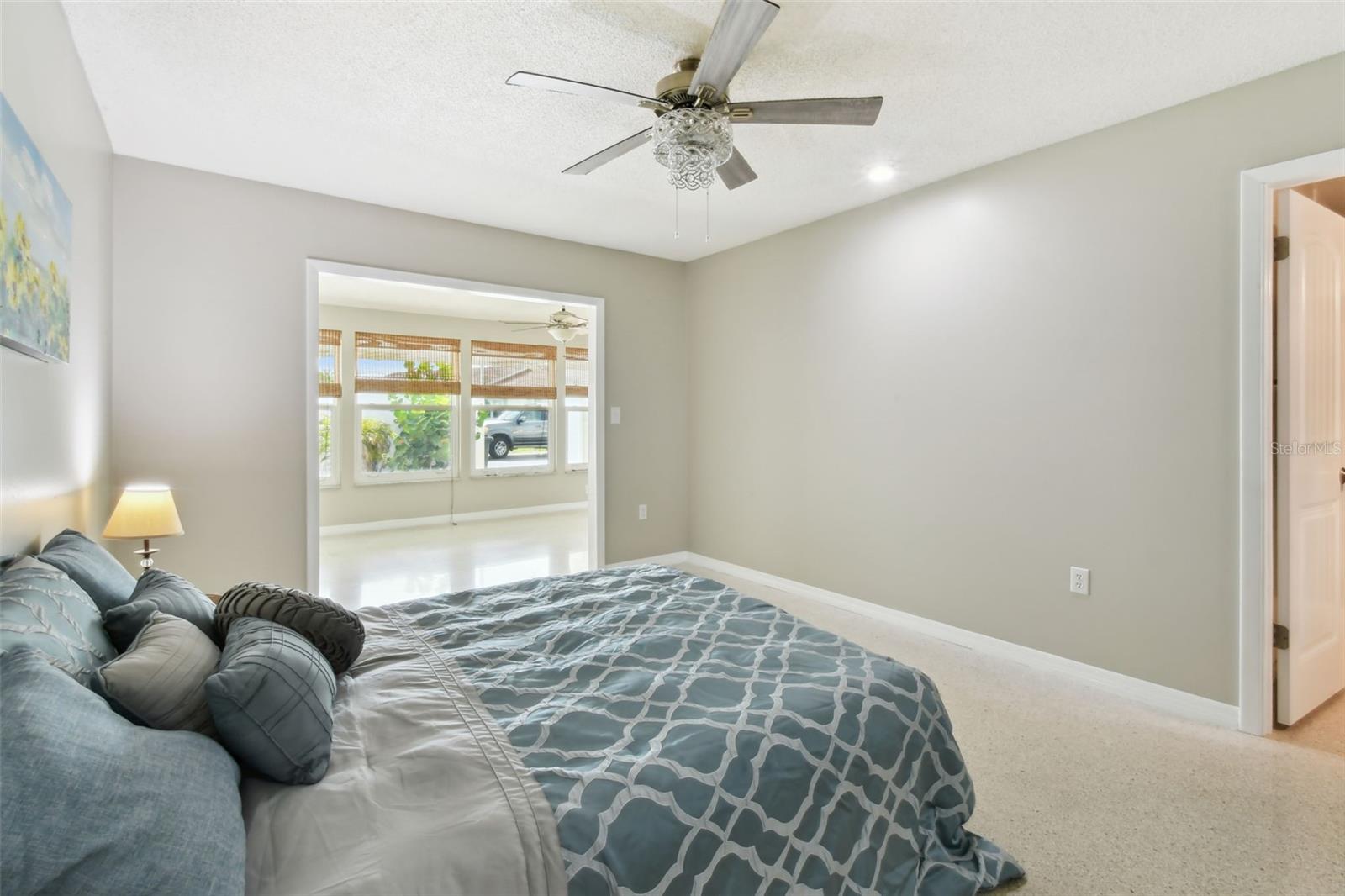 Image 19 of 100 For 226 Pebble Beach Boulevard 31