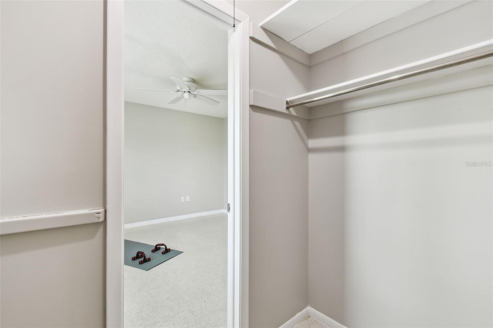 Image 27 of 100 For 226 Pebble Beach Boulevard 31