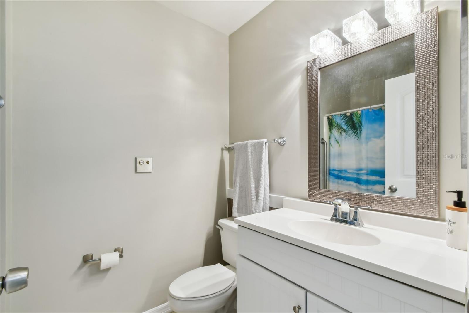 Image 29 of 100 For 226 Pebble Beach Boulevard 31